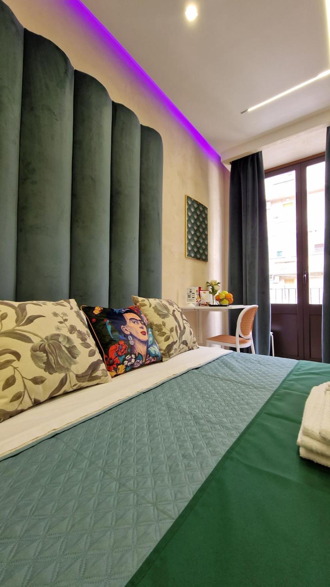 Superior Suite & Apartment Aeroporto di Catania Fontana Rossa Esterno foto